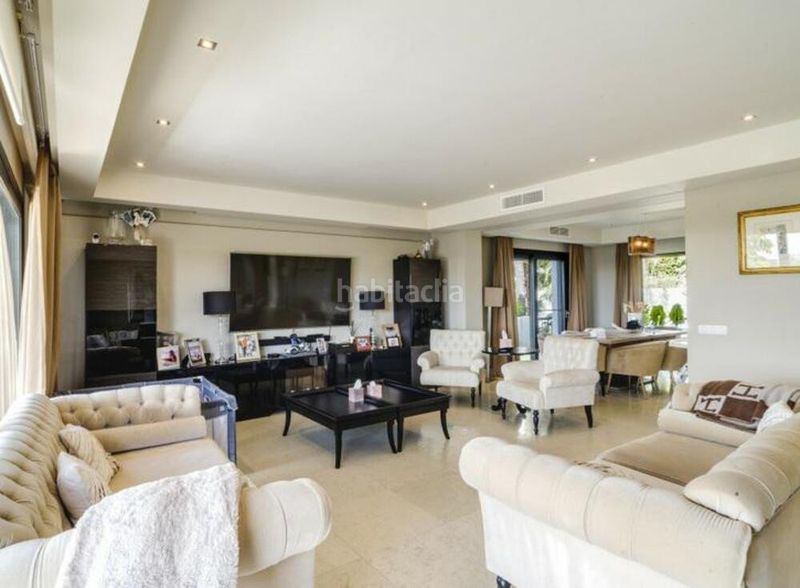 Foto a9f67774-9444-45d8-b36d-78f9d62d75db. Casa en lomas de Marbella club Marbella