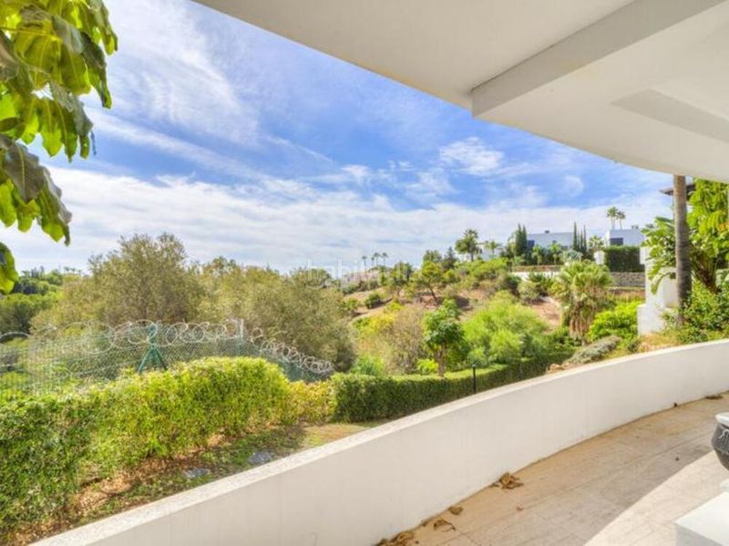 Foto f8ad5b01-11ba-45b0-981b-4db0f85bcab1. Casa en lomas de Marbella club Marbella