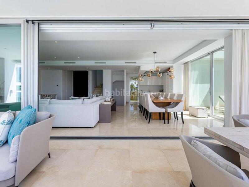 Foto 51956c18-fe1b-4a22-b7d2-ba93f6f32b30. Location maison avec chauffage parking piscine dans Marbella