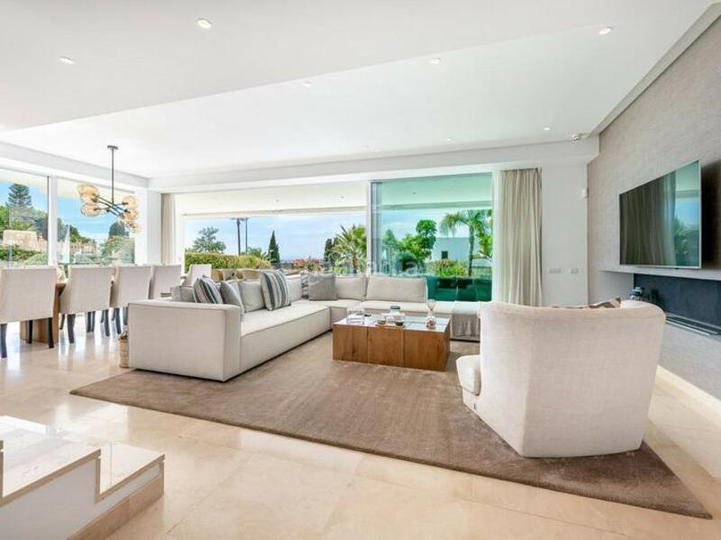 Foto e8d95470-2e45-44e0-ac8c-d7d4aa832413. Miete haus mit heizung parking pool in Río Real Marbella