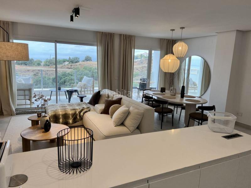 Foto c2fe37e9-c1aa-4de2-88da-adc3faa311fc. Zweistöckige wohnung in n/a in Alto de los Monteros Marbella