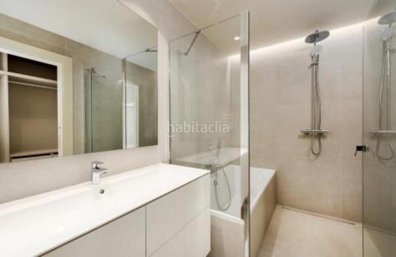 Foto 7dca1bd1-7f11-4d15-9ca5-9cd37eeba3bb. Location appartement avec parking piscine dans El Velerín Estepona