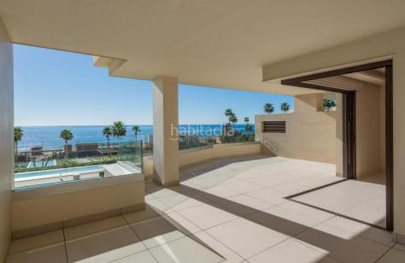 Foto fbd3489b-024a-46f7-b842-56b115db7f8a. Location appartement avec parking piscine dans El Velerín Estepona