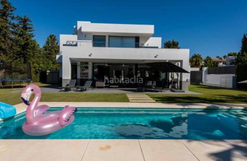 Foto c17eb15e-ee13-436b-8fe3-8879569deabc. Casa en n/a en Atalaya - Isdabe Estepona