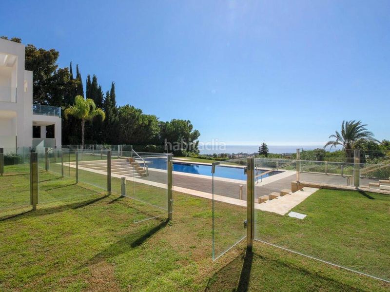 Foto 6f100442-6d98-4860-b870-1b1d8556addc. Lloguer casa adossada amb aparcament piscina a Puente Romano Marbella
