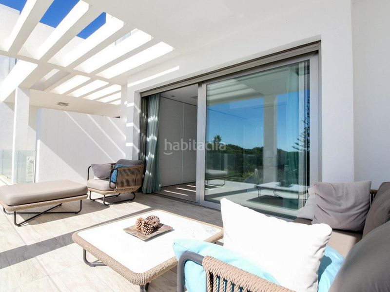 Foto bfa502c1-ee57-4b0c-8fb1-db9d70c8e20e. Lloguer casa adossada amb aparcament piscina a Puente Romano Marbella