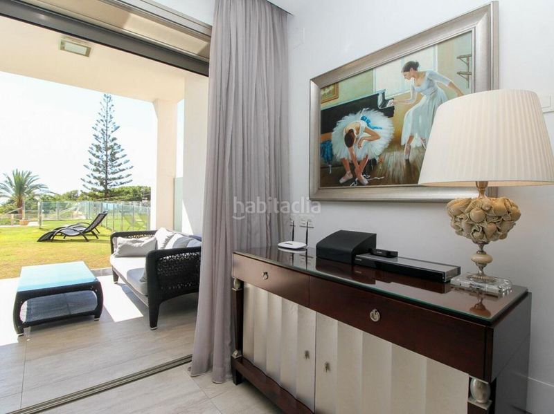 Foto ed4141cc-5af2-4502-989a-4998ba98f87b. Lloguer casa adossada amb aparcament piscina a Puente Romano Marbella