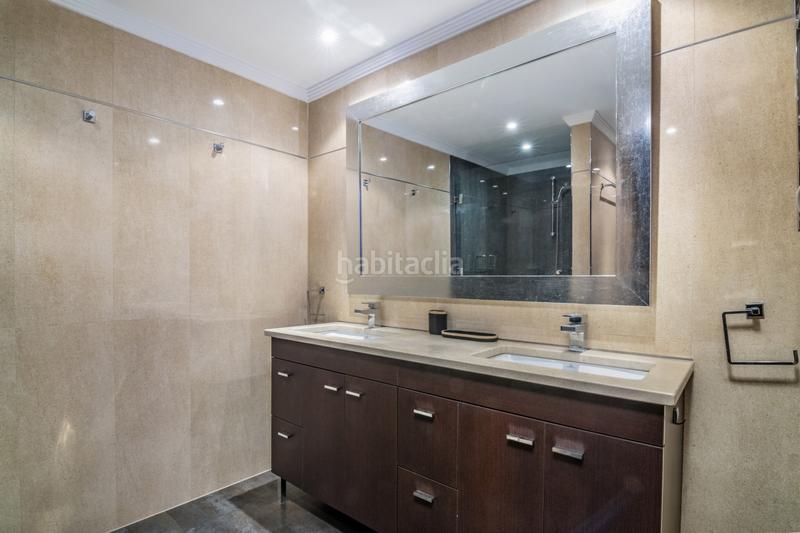 Foto 1705d766-2c73-4df3-baaa-078469af1357. Apartment with parking pool in Los Naranjos Marbella