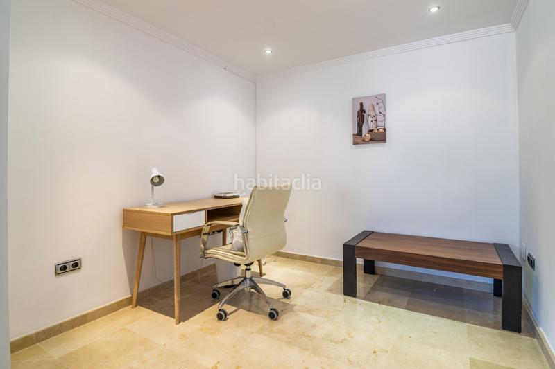 Foto 94d8e996-7bd4-41b3-b58f-4f47ca4f21b2. Apartment with parking pool in Los Naranjos Marbella