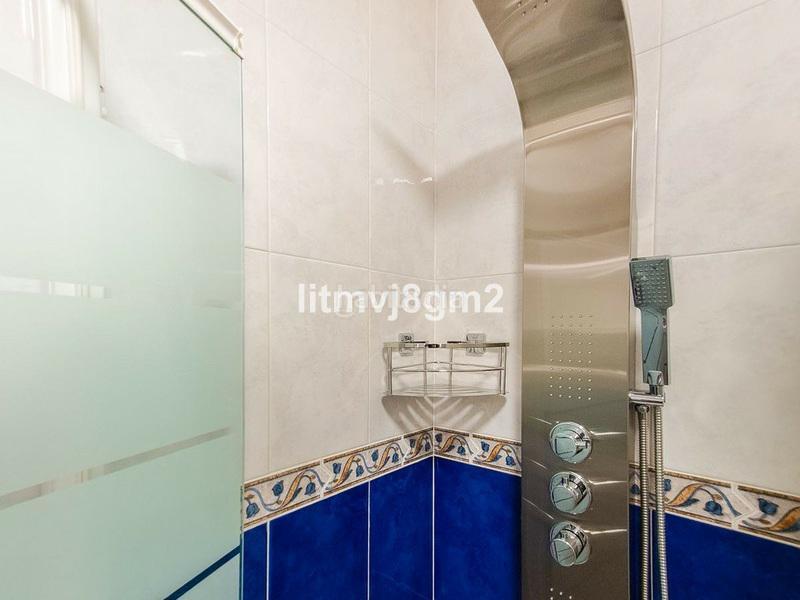 Foto 1e5b5bcc-62ba-4317-bb8f-9dff26c59d52. Lloguer casa adossada amb aparcament piscina a Calahonda Mijas