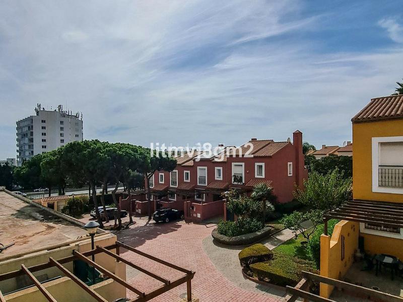 Foto de01588c-4feb-41e4-997f-98c6c97fe005. Lloguer casa adossada amb aparcament piscina a Calahonda Mijas