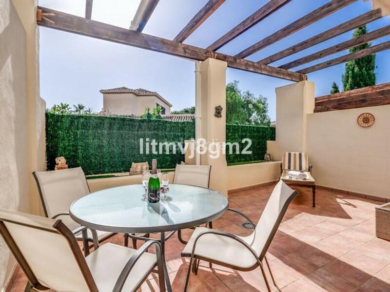 Foto 2d3453df-9421-45d8-891b-18dc15630d49. Rent semi detached house with parking pool in Calahonda Mijas