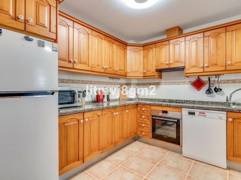 Foto 456ebaca-ae16-4744-a9a9-879e050bff56. Rent semi detached house with parking pool in Calahonda Mijas
