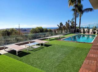 Casa a La Alquería. Villa de golf con vistas impresionantes en la alquería
