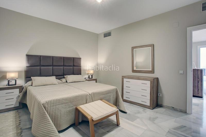 Foto 9b6c498c-b34c-4cf6-80ac-aa71f5d0e021. Alquiler apartamento  en alquiler en playas del duque, en Marbella