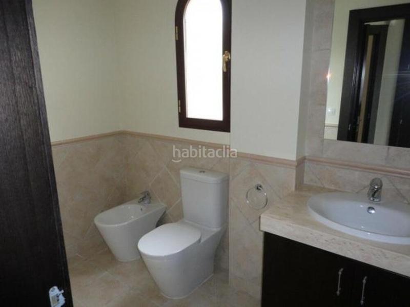 Foto 3afb5bbc-f619-4f83-a3e0-111adda0ee23. Lloguer casa amb aparcament piscina a los arqueros - puerto del almendro Benahavís