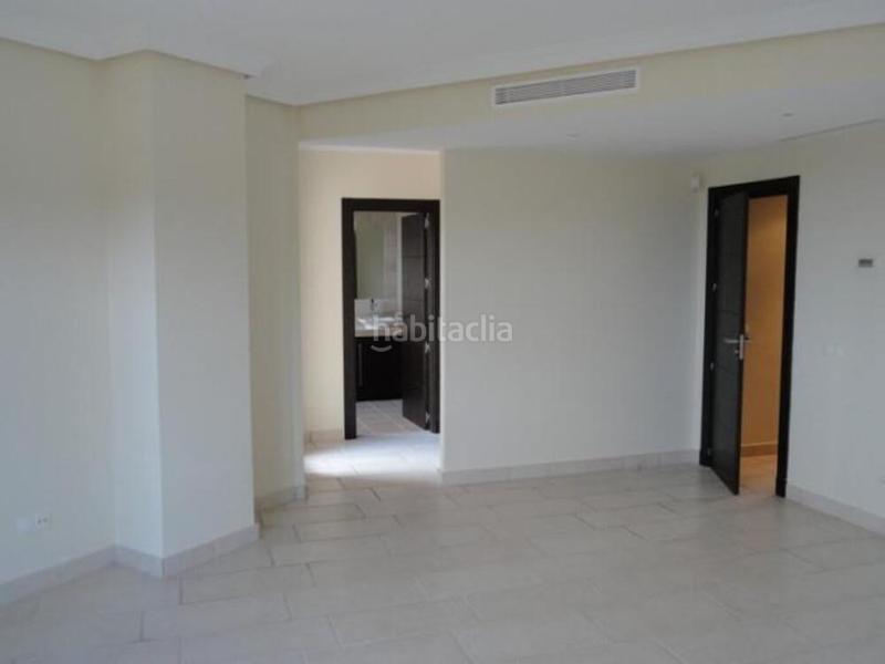 Foto ac50b7d8-84c9-48e6-b381-be74b63e139d. Miete haus mit parking pool in los arqueros - puerto del almendro Benahavís