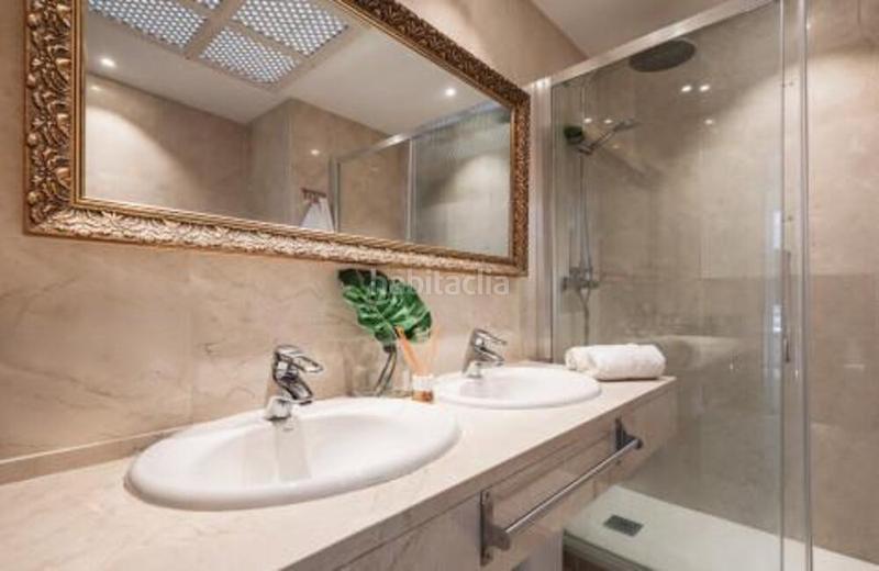 Foto 93de30e3-d1b4-46e9-a4b1-4c22c273762c. Reihenhaus mit parking pool in Nueva Alcántara Marbella