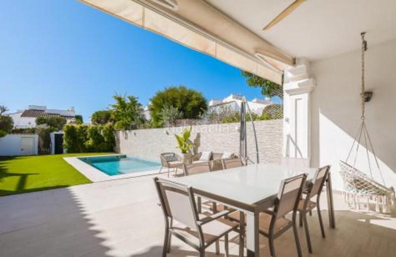 Foto ad92ad0a-c024-4cba-9c05-830ade34c8f1. Reihenhaus mit parking pool in Nueva Alcántara Marbella