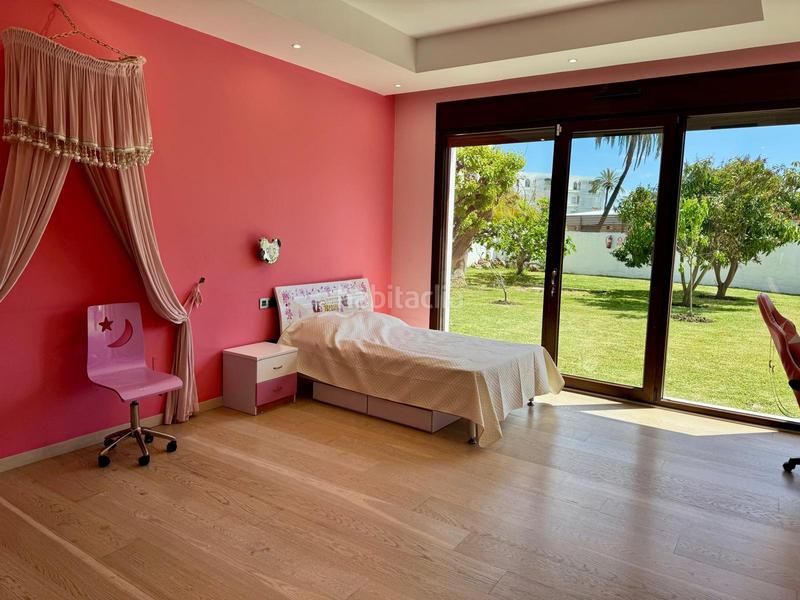 Foto ae2866ea-b116-4395-9268-93c002bcf8dc. Lloguer casa a pablo ruiz picasso(ctjo b 29 a Nueva Alcántara Marbella