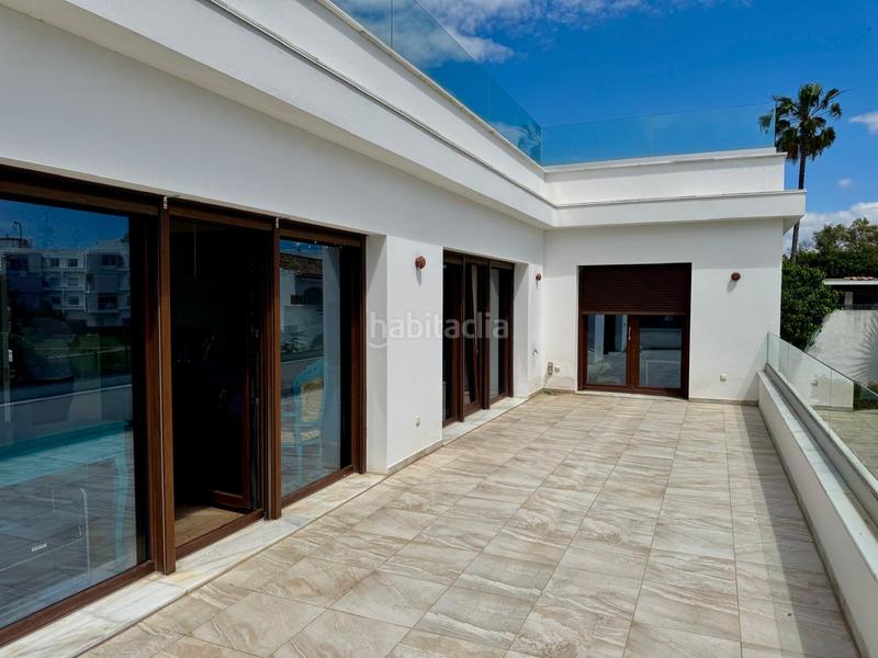 Foto c03e065d-5fc9-4b97-b959-ab808c8f5caa. Lloguer casa a pablo ruiz picasso(ctjo b 29 a Nueva Alcántara Marbella