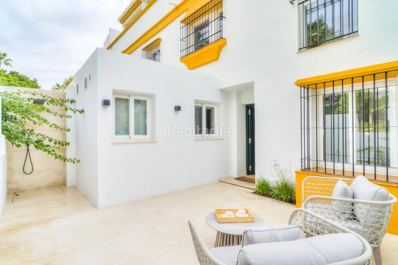 Foto 6c02afd2-331a-45fd-b930-41a19d29ab32. Casa pareada en Las Lomas de Río Verde Marbella