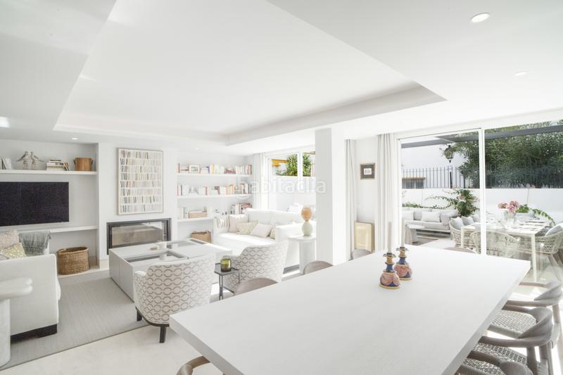 Foto fd961ab1-1eac-40c1-8289-b0c3cb647157. Casa pareada en Las Lomas de Río Verde Marbella