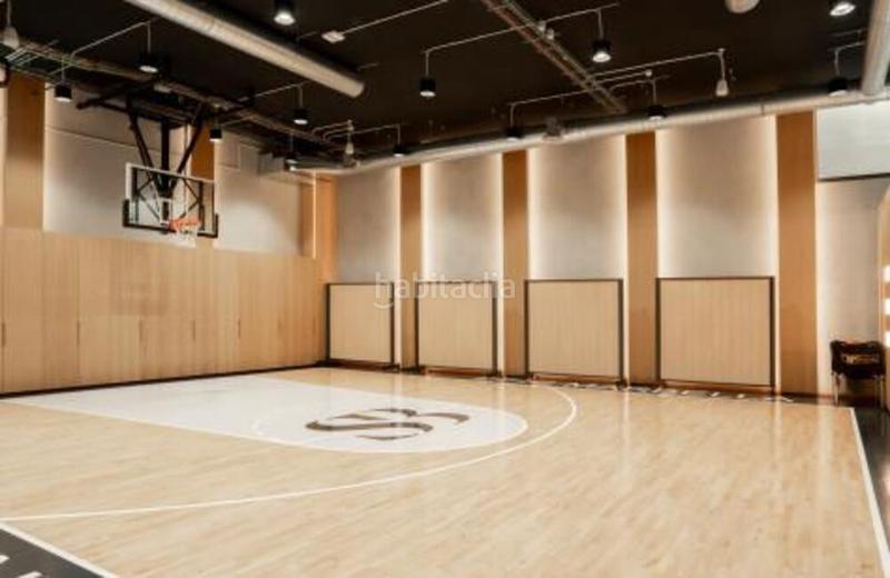 Foto 82b855d9-f8a1-4335-9846-0bdceee6e16c. Location rez-de-chaussée avec parking piscine dans Las Lomas de Río Verde Marbella