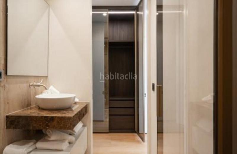 Foto 8c6cde02-89fc-45bb-9154-f078adbf29b3. Rent ground floor with parking pool in Las Lomas de Río Verde Marbella