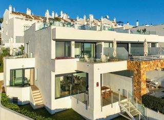 Lloguer Casa aparellada a N/a. Disponible para larga temporada a partir de octubre 2025