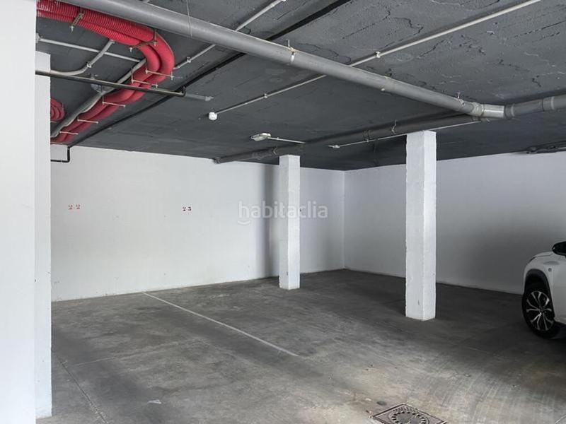 Foto f56cafff-38a2-4e45-a47a-8bf75df74a3f. Lloguer apartament amb aparcament piscina a El Paraíso Benahavís