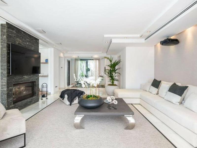 Foto 1e7fa5d8-861c-4dba-9de2-719c546c5dd8. Lloguer casa amb aparcament piscina a Las Brisas Marbella