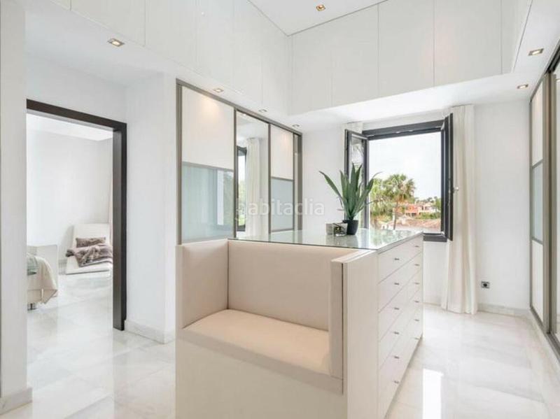 Foto 31b922d4-8593-452f-9826-1474709fef85. Lloguer casa amb aparcament piscina a Las Brisas Marbella