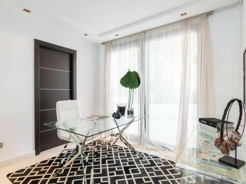 Foto 6a1dfc06-c802-4f73-af01-064875b8a659. Rent house with parking pool in Las Brisas Marbella