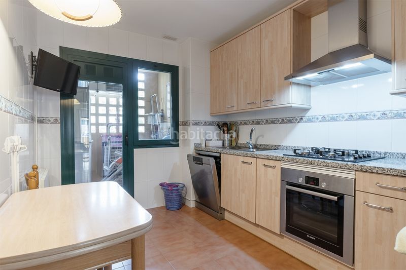 Foto 7bad5d08-2707-45e2-a82c-89d43f925d88. Lloguer apartament amb calefacció aparcament piscina a Marbella