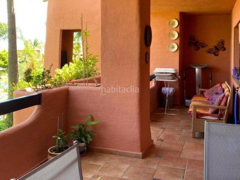 Foto 2de5bda8-4cfa-40f3-9339-c17319a84637. Erdgeschoss mit heizung parking pool in Elviria Marbella