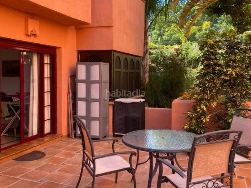 Foto 4cf6bdae-a519-4abb-9576-2fc4da831a16. Ground floor with heating parking pool in Elviria Marbella