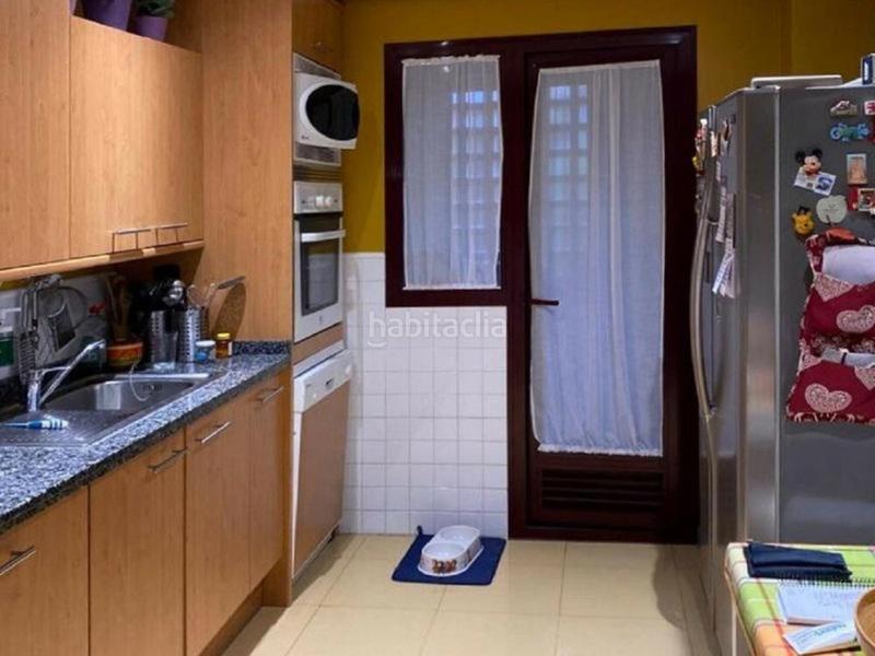 Foto e7fd1427-f62d-425a-bfe0-f306f3b38510. Ground floor with heating parking pool in Elviria Marbella