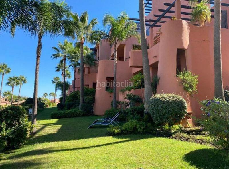 Foto e0af284d-941c-49c9-ae37-e47590af6a9a. Planta baixa amb calefacció aparcament piscina a Marbella