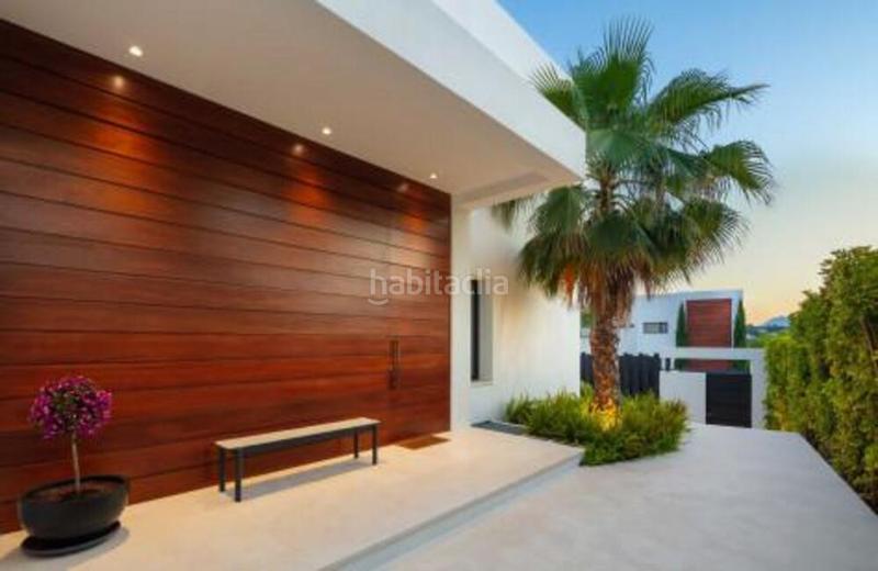 Foto 8beb12a8-f48b-4bbc-851e-68b852ce3744. Maison avec parking piscine dans Los Naranjos Marbella