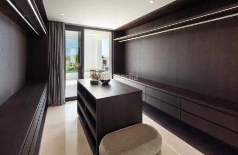 Foto fd6ee40c-f392-4102-9939-9e57bab1b890. Maison avec parking piscine dans Los Naranjos Marbella