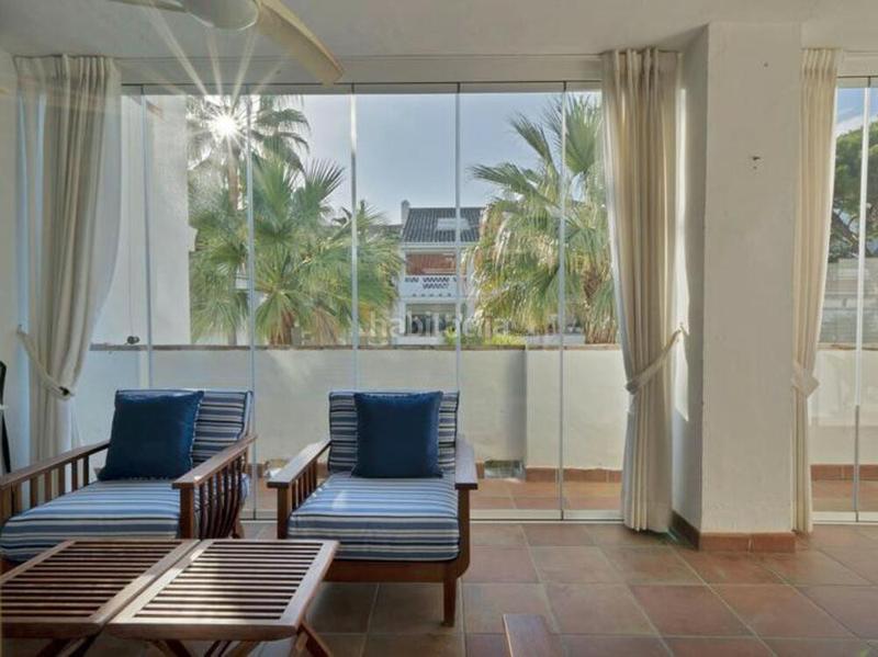 Foto 4512f9ec-e303-469c-bdc8-a721e5349d12. Lloguer planta baixa amb calefacció aparcament piscina a Marbella