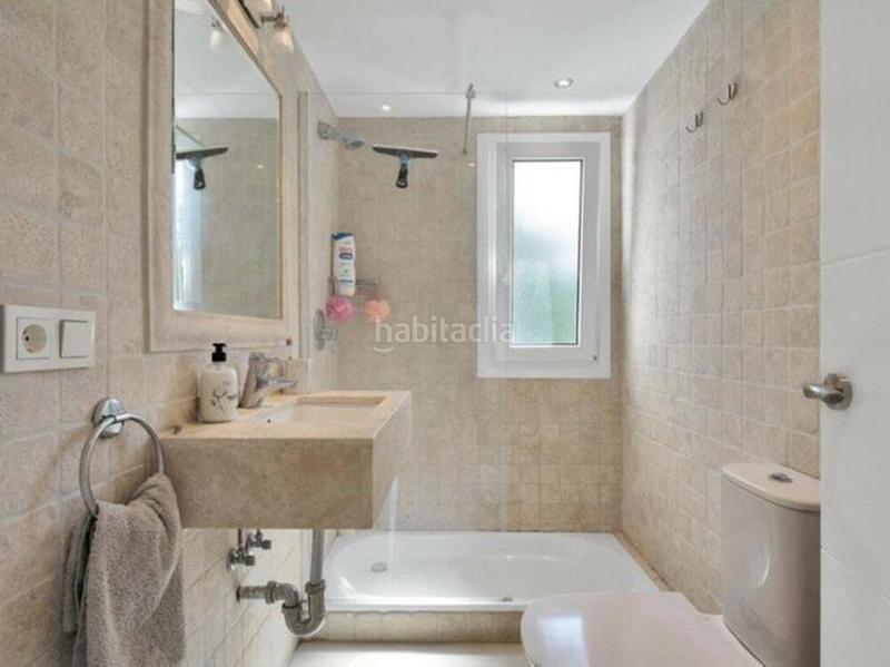Foto 3b6d98c4-0ca2-47b2-93cb-4d087f007f23. Affitto casa con parcheggio piscina in Nueva Andalucía centro Marbella