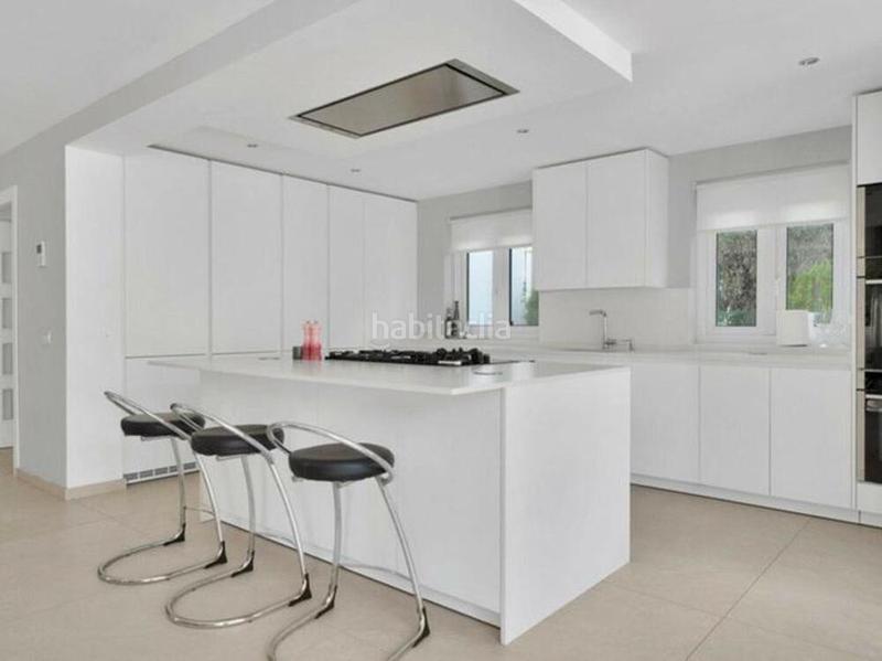Foto ad0fd89a-68c7-4b71-b145-a98517054607. Affitto casa con parcheggio piscina in Nueva Andalucía centro Marbella