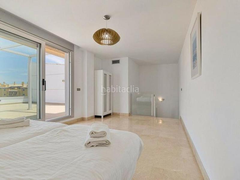 Foto f7370aa8-fcc6-4fdf-a9a5-5850355fe35c. Penthouse with heating parking pool in Nueva Alcántara Marbella