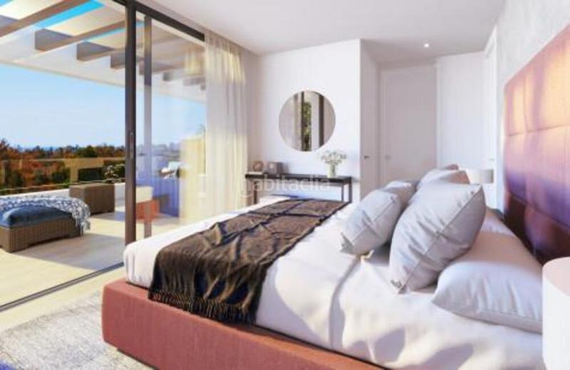 Foto de0f5d5d-23d9-47b7-b5ac-5c19b4b9d0c3. Casa amb aparcament piscina a Nueva Atalaya Estepona