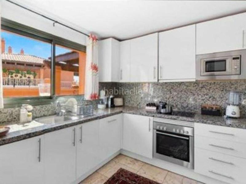 Foto 7d36af6b-f575-454a-afce-eb9364ea31ed. Rent penthouse with heating pool in La Alquería Benahavís