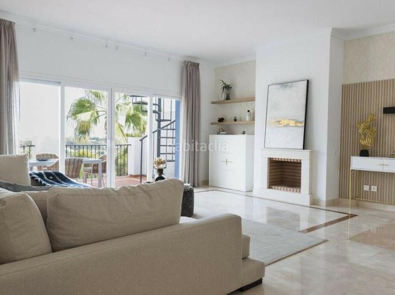 Foto e184fff9-e478-4ff0-9b3f-464b02e4d1cf. Alquiler ático en El Paraíso Benahavís