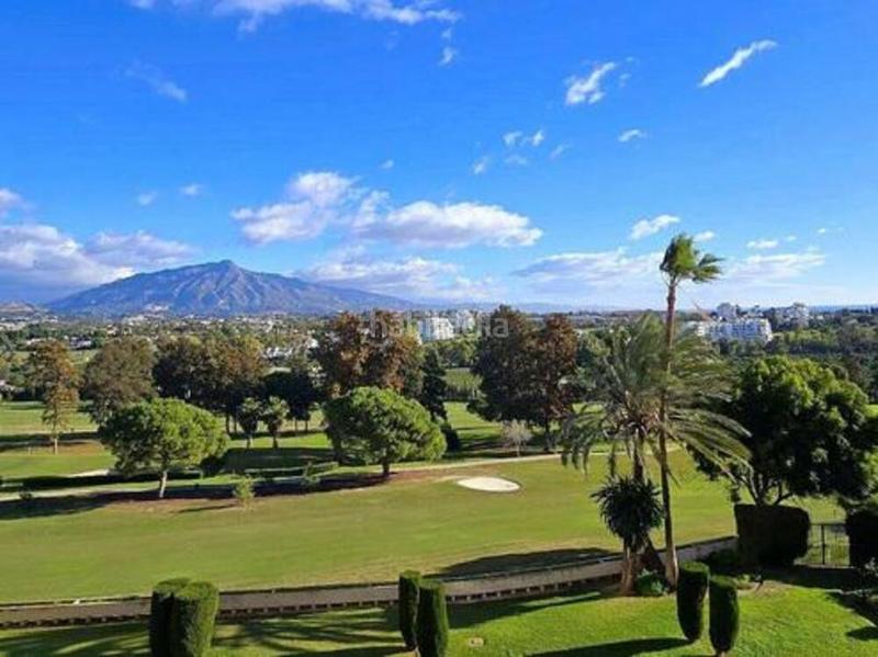 Foto 09aefe77-1017-49c9-b167-82cf93805f3c. Alquiler apartamento en Benatalaya Estepona