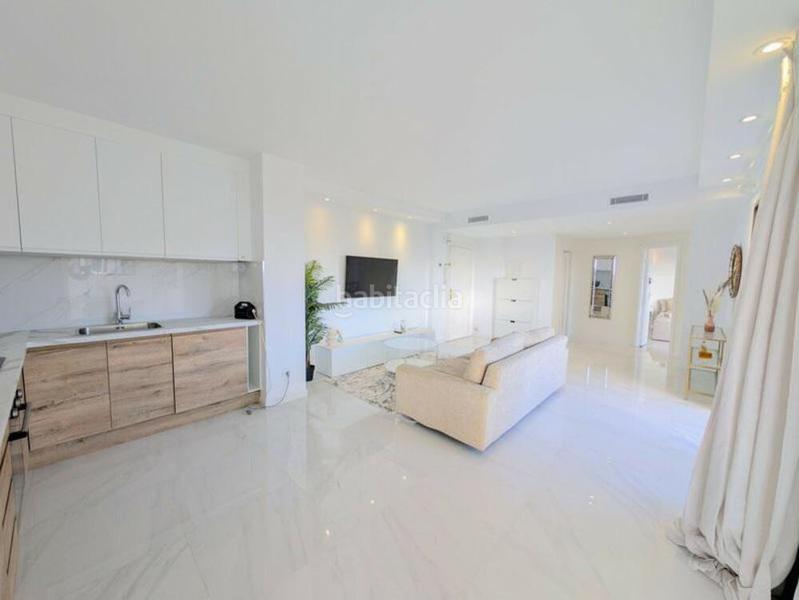 Foto 5f96fc3d-f821-41ee-8f13-2a9d85501df3. Alquiler apartamento en Benatalaya Estepona
